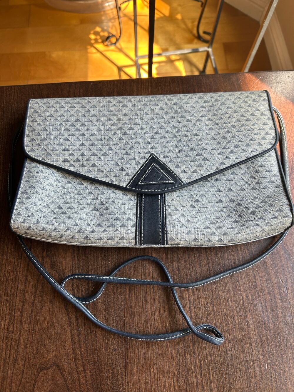 Liz Claiborne Womens Purse Genuine Leather Trim navy gray Handbag Magnetic Snap